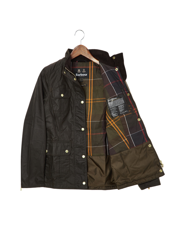 바버 여성 올리브 Winter Belted Utility 왁스 자켓 진한 연두 착용컷