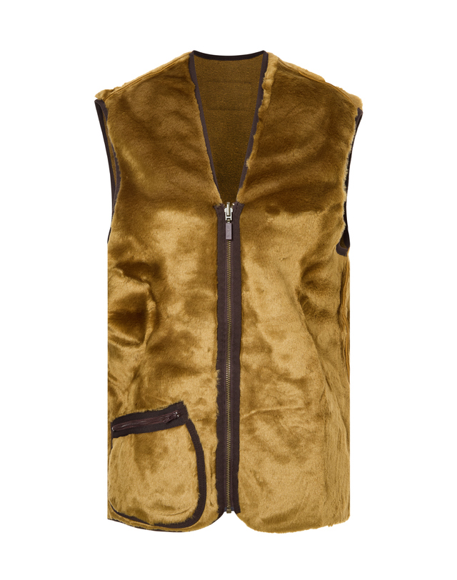 바버 남성 브라운 Warm Pile Waistcoat Zip 베스트 착용컷