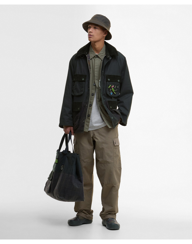 바버 [BEST SALE][Barbour X Crocs] 남성 카키 OS Bedale 왁스 자켓 진한 초록 착용컷