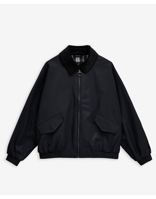 바버 [Barbour X Alexa] 여성 네이비 Anna Showerproof 자켓 착용컷