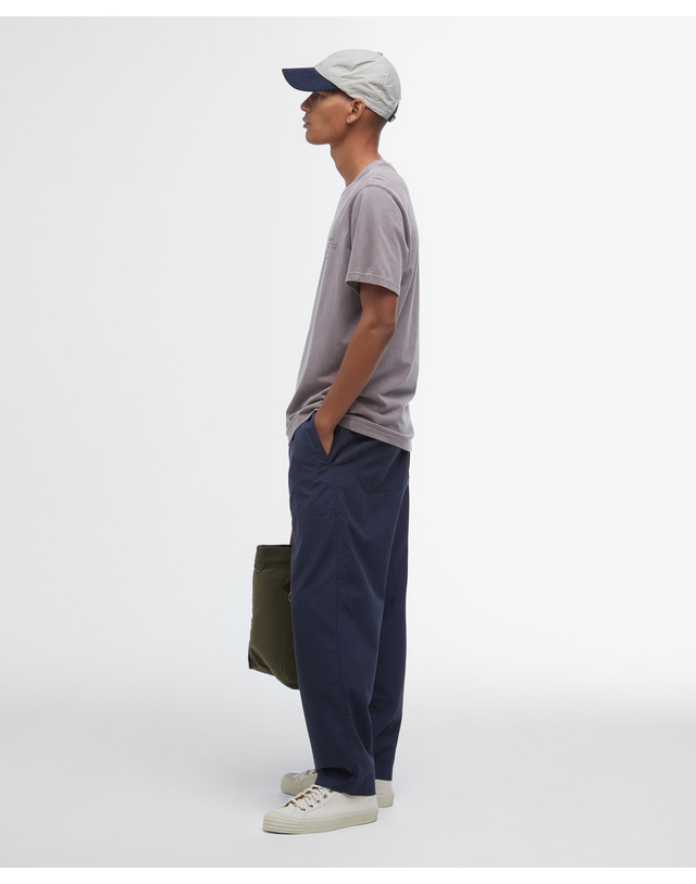 바버 남여공용 퍼플 Hickling Tailored Fit 티셔츠 착용컷