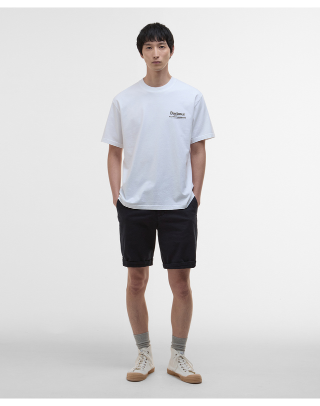 바버 남여공용 화이트 Outdoors Graphic OS Fit 티셔츠 흰색 착용컷