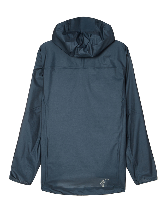 티톤 브로스 Feather Rain Full Zip Jacket / 바람막이 밝은 네이비 착용컷