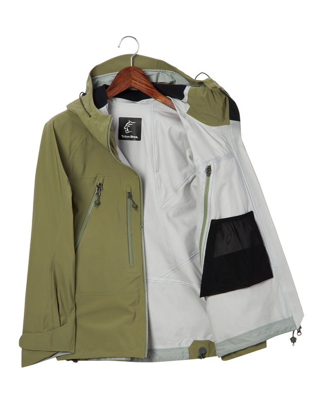 티톤 브로스 WS TB Jacket 베이지 착용컷