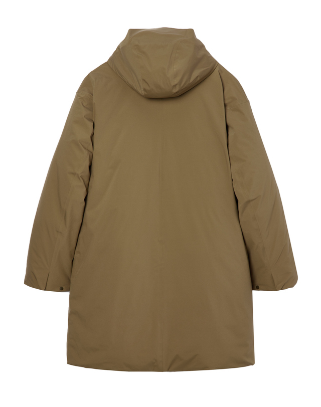 티톤 브로스 Refuge Coat 진한 베이지 착용컷