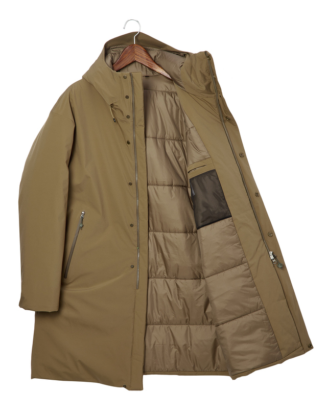 티톤 브로스 Refuge Coat 진한 베이지 착용컷