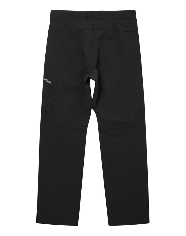 티톤 브로스 Dulle Cargo Pant 블랙 착용컷
