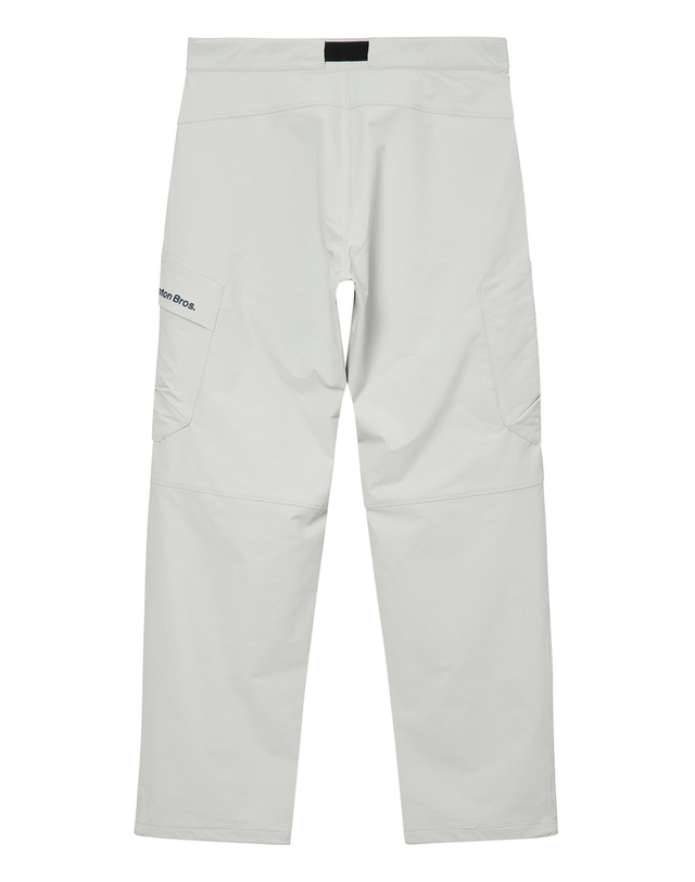 티톤 브로스 Dulle Cargo Pant 밝은 그레이 착용컷