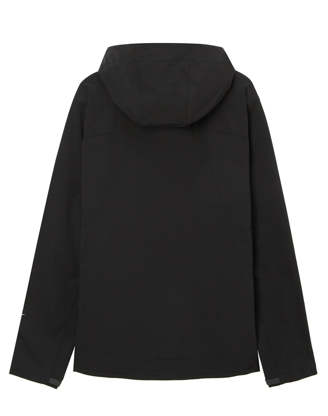 티톤 브로스 Dulle Hoody 블랙 착용컷