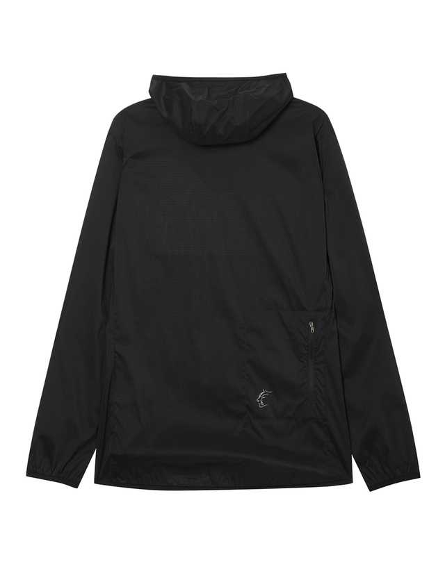 티톤 브로스 [초경량]여성 Wind River Hoody 블랙 착용컷