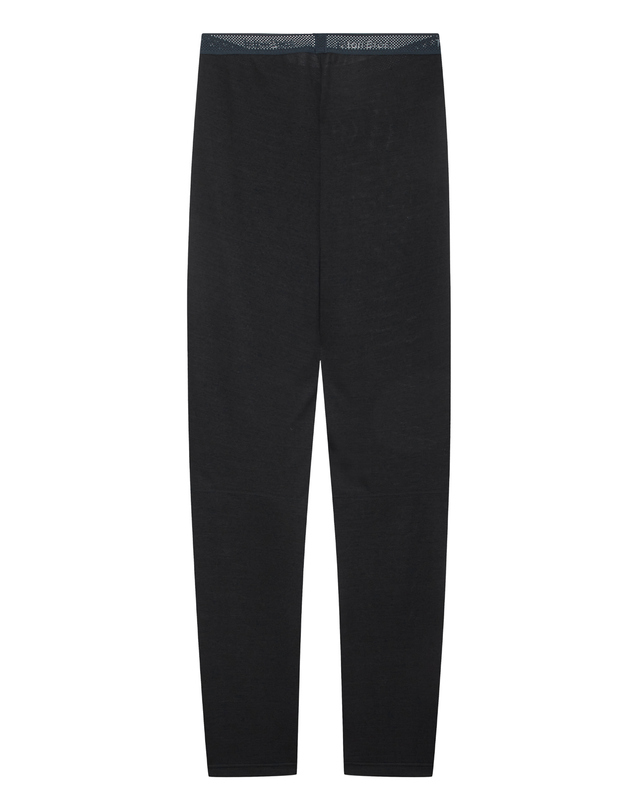 티톤 브로스 WS Axio 3D Pant 블랙 착용컷