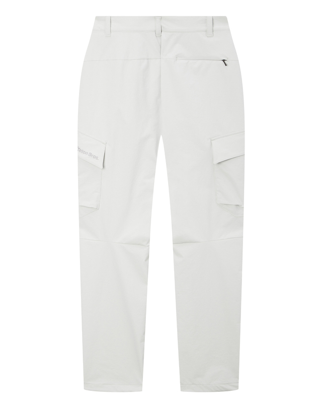 티톤 브로스 WS Dulle Two-pocket Pant 밝은 그레이 착용컷