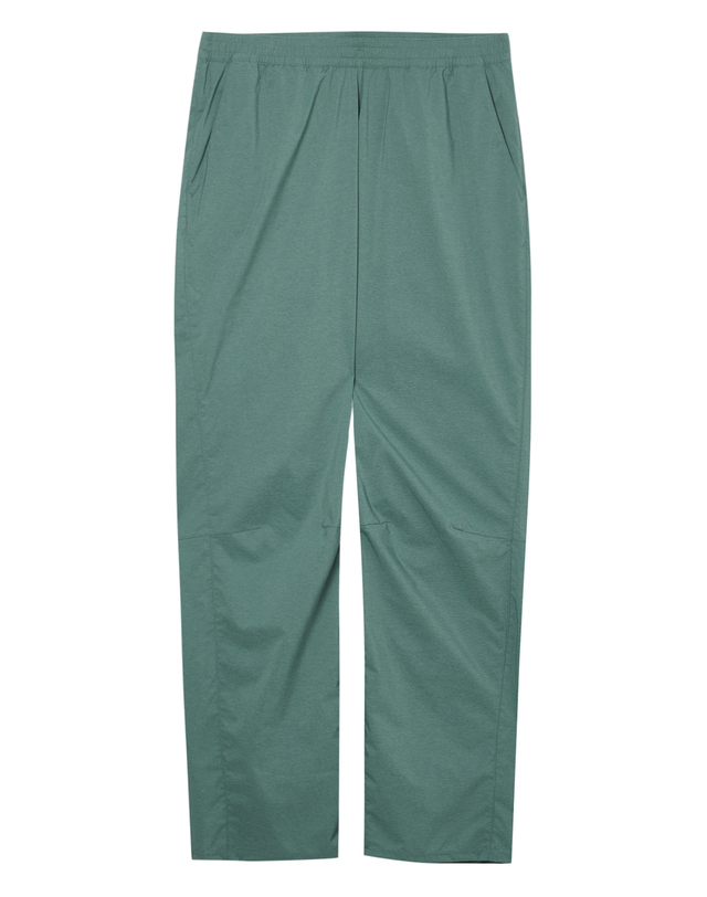 티톤 브로스 Scrambling Pant 밝은 초록 착용컷