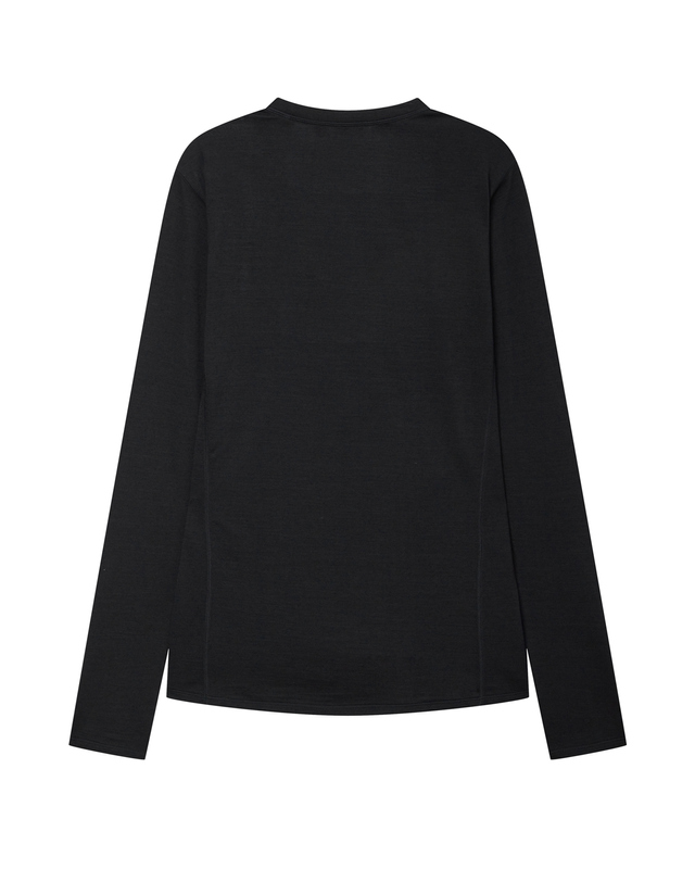 티톤 브로스 WS Axio 3D L/S 블랙 착용컷