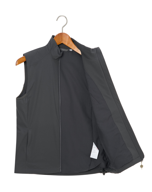 티톤 브로스 WS Wapiti Vest 진한 그레이 착용컷