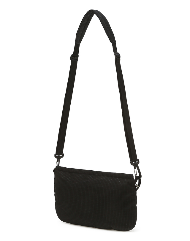 티톤 브로스 Rugged Beauty Sling Pack 블랙 착용컷