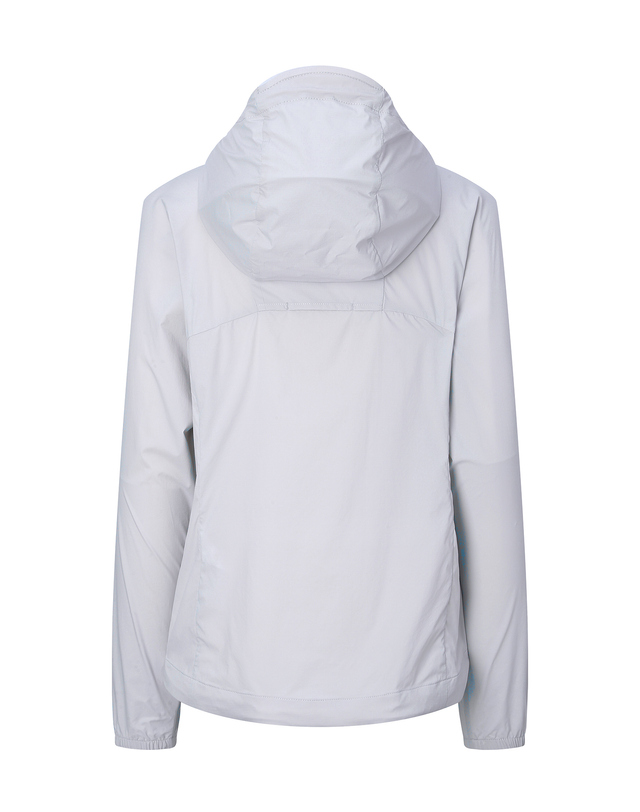 티톤 브로스 여성 TrailAIR Hoody 밝은 그레이 착용컷