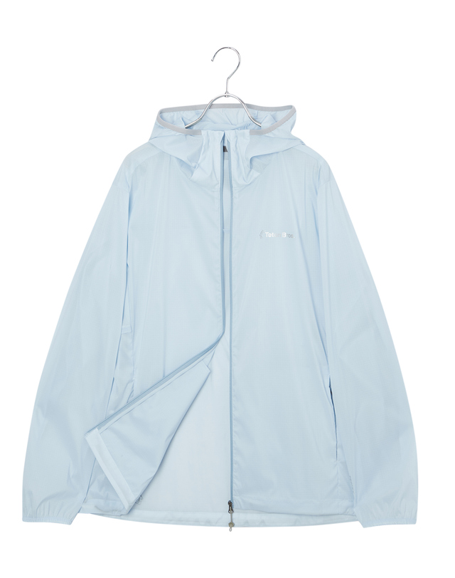 티톤 브로스 Alive Windshell Hoody 밝은 블루 착용컷