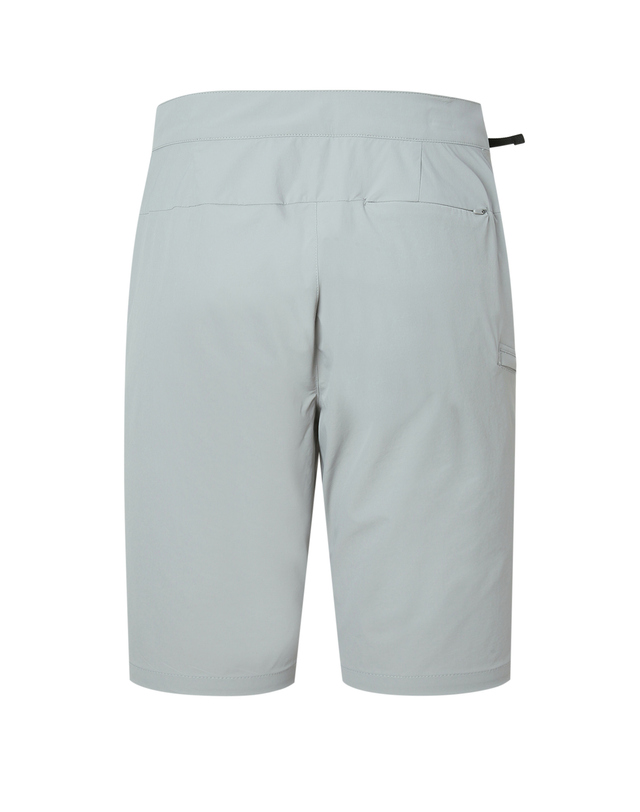 티톤 브로스 WS Dry Action Mid Pant 그레이 착용컷