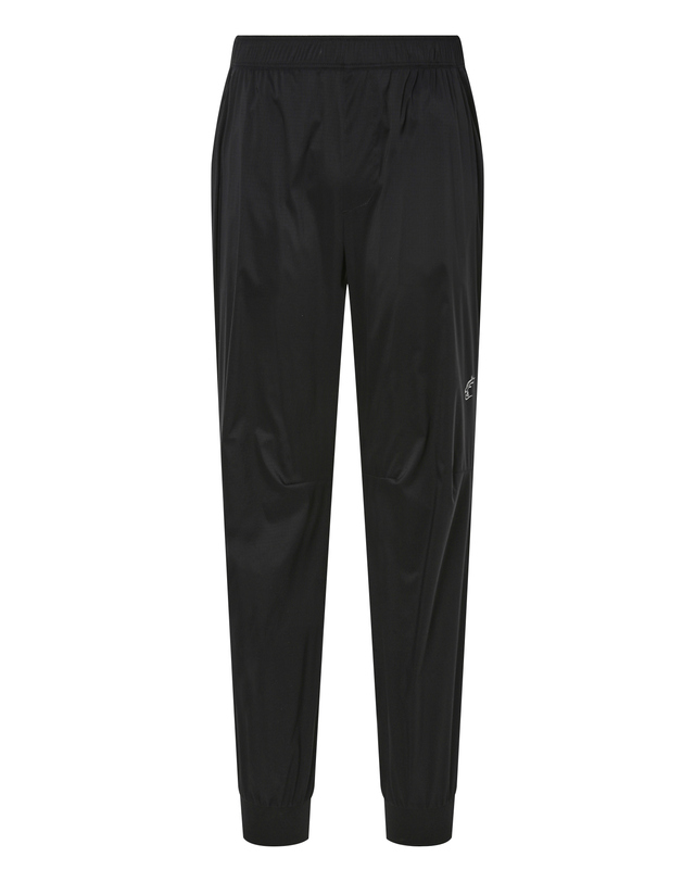 티톤 브로스 Alive Windshell Jogger Reg 블랙 착용컷