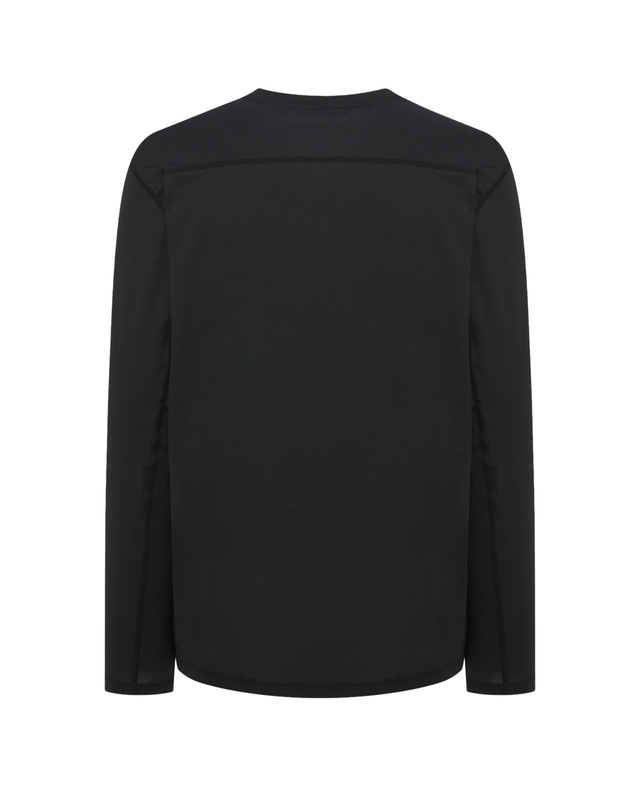 티톤 브로스 Base Crew LS 블랙 착용컷