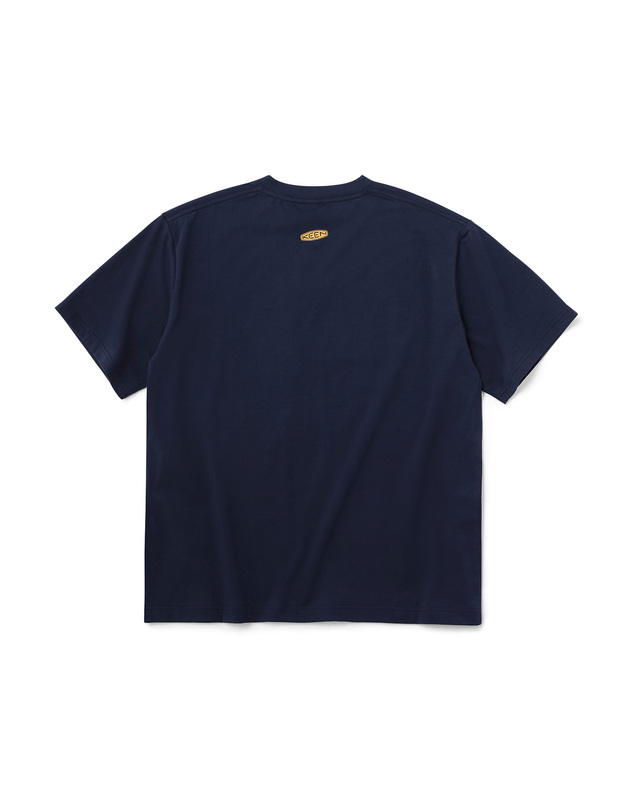 킨 HARVEST TECH TEE ARCH LOGO (NAVY) 네이비 착용컷