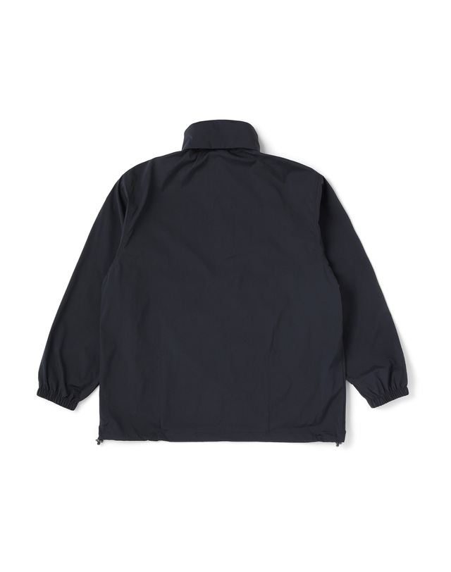 킨 NYLON ANORAK HOODIE 블랙 착용컷
