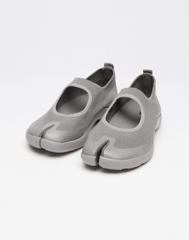 [TABI] 남녀공용 밝은 그레이 SANDAL 샌들 스니커즈