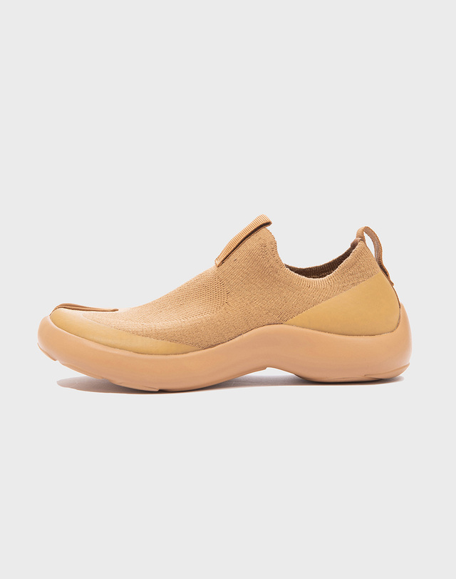타비 [TABI] 밝은 브라운 남녀공용 SHOE 슬립온 착용컷