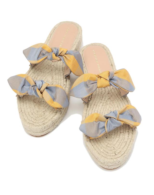 라움 로플러 랜달 [LOEFFLER RANDALL] 옐로우 리본장식 실크 슬리퍼 노랑 착용컷