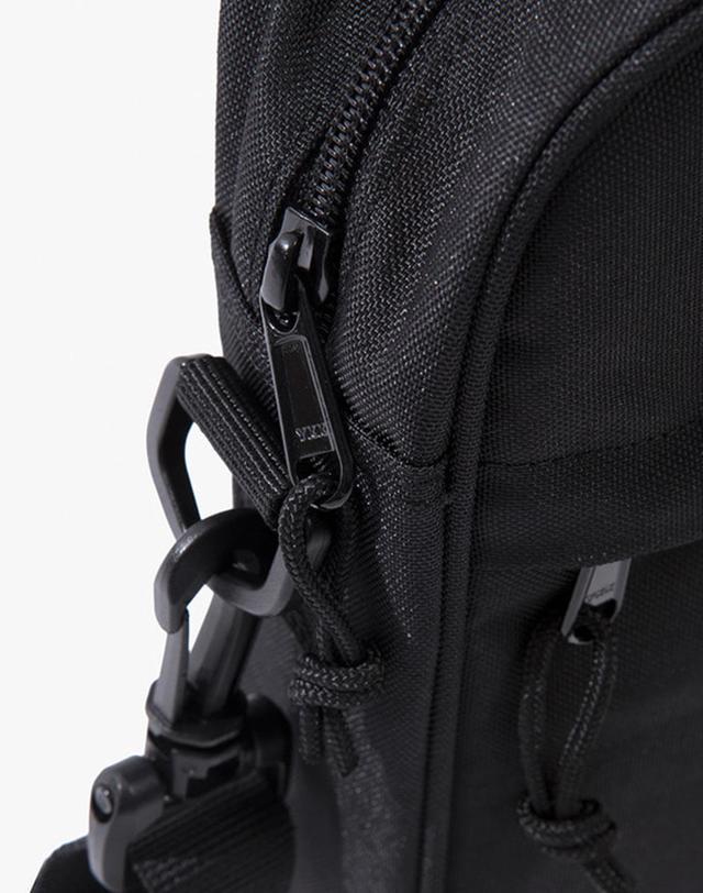 해브어굿타임 해브 어 굿 타임 FRAME SHOULDER BAG BLACK / 숄더백 가방 블랙 착용컷
