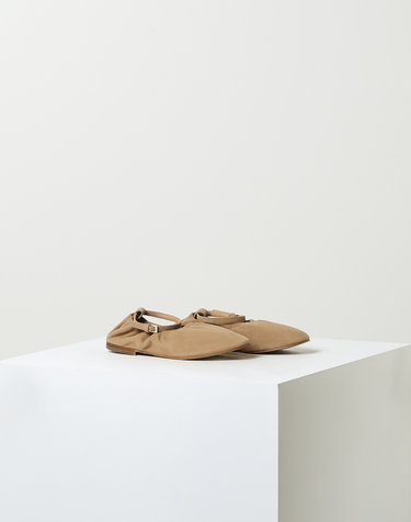 [OFFICINE GENERALE WOMEN] 베이지 단색 염소가죽 플랫슈즈