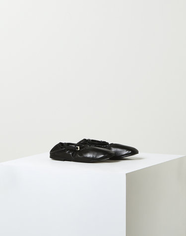 [OFFICINE GENERALE WOMEN] 블랙 단색 양가죽 플랫슈즈