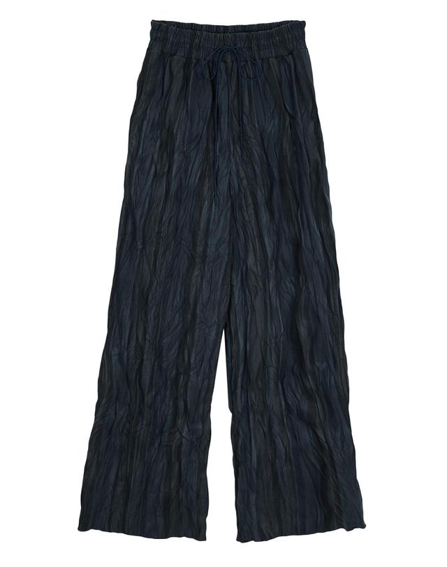 큐리티 C TIE DYE PLEATS PANTS_BLUE 진한 블루 착용컷