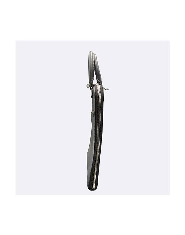 루이비통 [중고명품] [중고]고이비토 루이비통 M30628 블랙 타이가 레더 슬림 포르트 도큐멍 토트백 K46631LV 착용컷