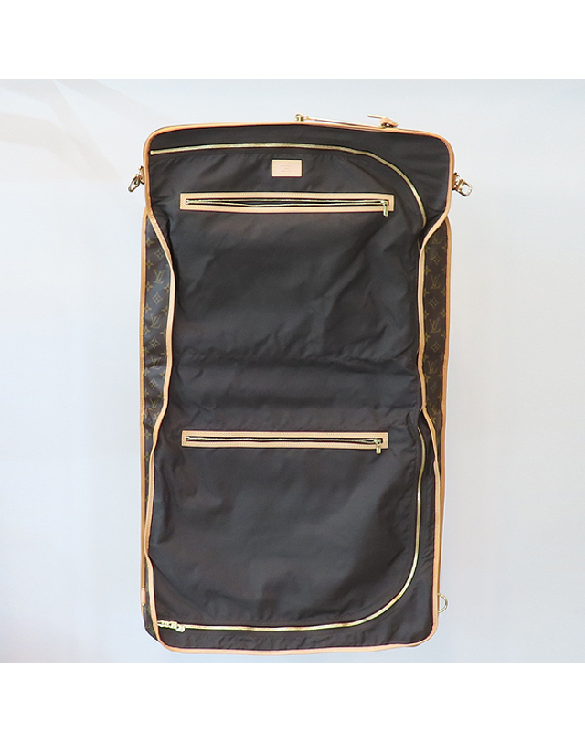 루이비통 [중고명품] [중고]고이비토 루이비통 M23412 모노그램 캔버스 PORTABLE 5 CINTRES 여행용 슈트 케이스 K43586LV 착용컷