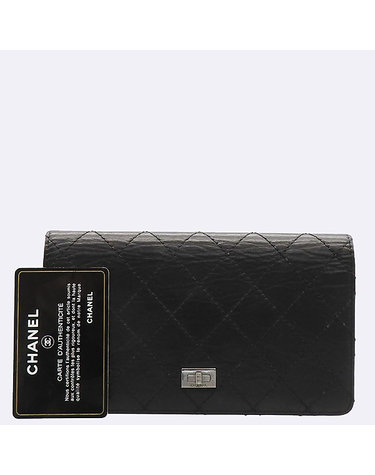 [중고]고이비토 샤넬 A35304 2.55 블랙 컬러 램스킨 은장 메탈릭 마트라쎄 장지갑 60081wp