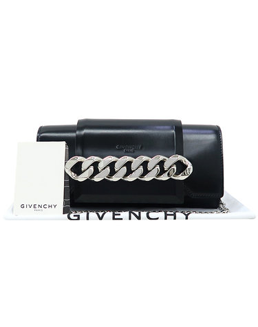 [중고]고이비토 지방시 BB05468776 001 블랙컬러 레더 INFINITY MINI 인피니티 미니 체인 락 디테일 플랩 크로스백 K0866GIV