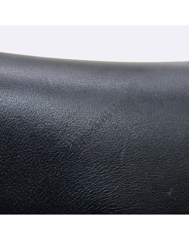 디올 [중고명품] [중고]고이비토 디올 M0446SLLO 울트라 매트 블랙 레더 Oblique Saddle(오블리크 새들) 숄더백 K4844CD 착용컷