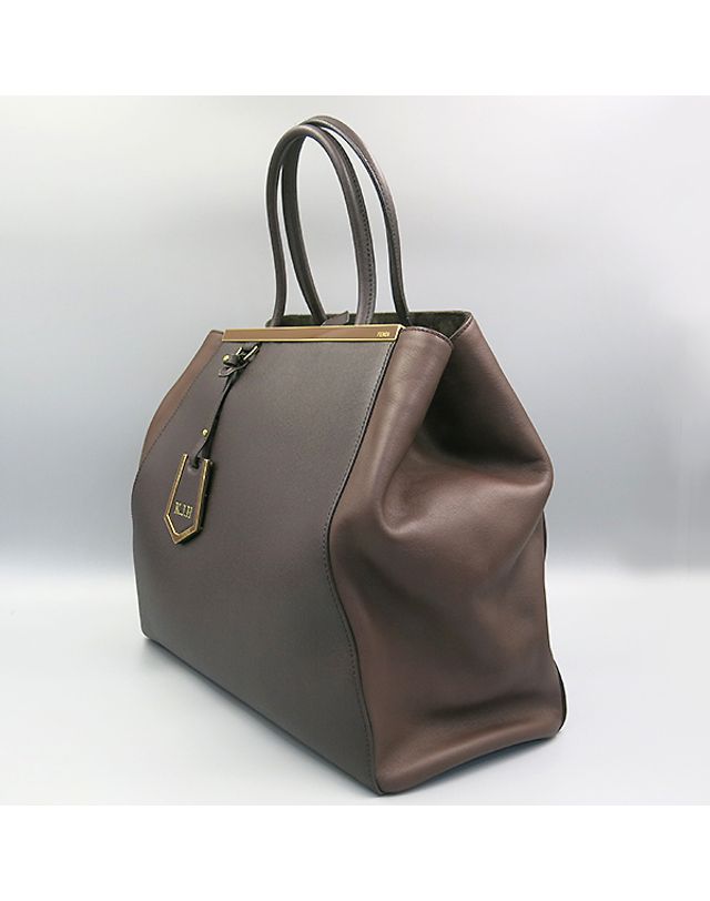 펜디 [중고명품] [중고]고이비토 펜디 8BH251 00D7E F0XWJ 브라운 컬러 레더 SHOPPING 2JOURS(투쥬르) VITELLO/CIELO 토트백 K3775FD 착용컷