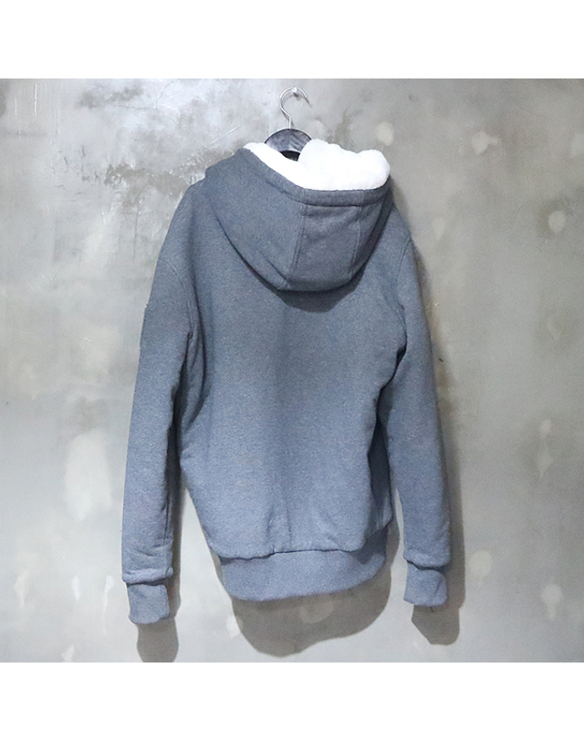 무스너클 [중고명품] [중고]스미스마켓 무스너클 M39MS600 그레이 컬러 버니 화이트 퍼 트리밍 남성용 후드 집업 자켓 K0249MSN 착용컷