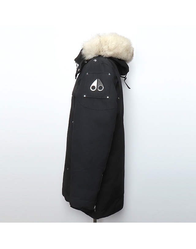 무스너클 [중고명품] [중고]스미스마켓 무스너클 19FMK8679MPK 블랙 컬러 STIRLING PARKA(스틸링 파카) 퍼 남성용 롱 패딩 - L사이즈 K0370MSN 착용컷