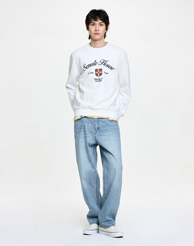 캠브리지 유니버시티 [HAZZYS X CAMBRIDGE] 화이트 로고자수 면 맨투맨티셔츠 흰색 상세