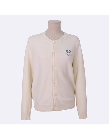 [중고]스미스마켓 꼼데 가르송 AZ-N065 울 100% 아이보리 컬러 화이트 와펜 여성용 가디건 - L 사이즈 K0288CDG