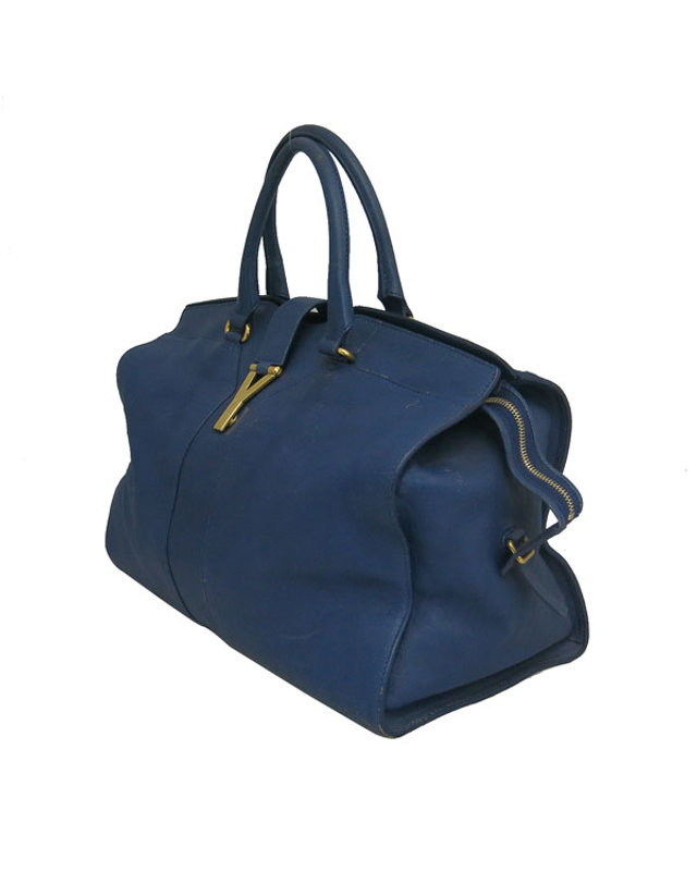 생 로랑 [중고명품] [중고]고이비토 생로랑 YSL(입생로랑) 275091 네이비 레더 L사이즈 금장 로고 장식 카바시크 토트백 K1645YSL 착용컷