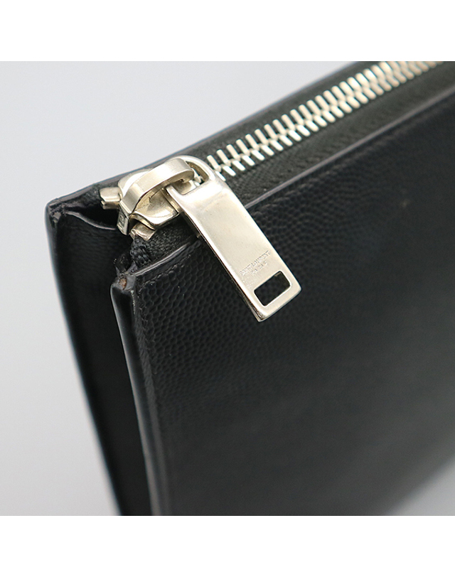 생 로랑 [중고명품] [중고]고이비토 생로랑 YSL(입생로랑) 397294 캐비어스킨 블랙 컬러 그 랑드 뿌드르 클래식 태블릿 슬리브 미니 클러치 K1629YSL 착용컷