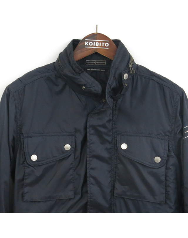 스톤아일랜드 [중고명품] [중고]스미스마켓 스톤 아일랜드 Stone Island DANIMS(스톤아일랜드 데님) 네이비 컬러 멀티 포켓 남성용 자켓 K0153STI 착용컷
