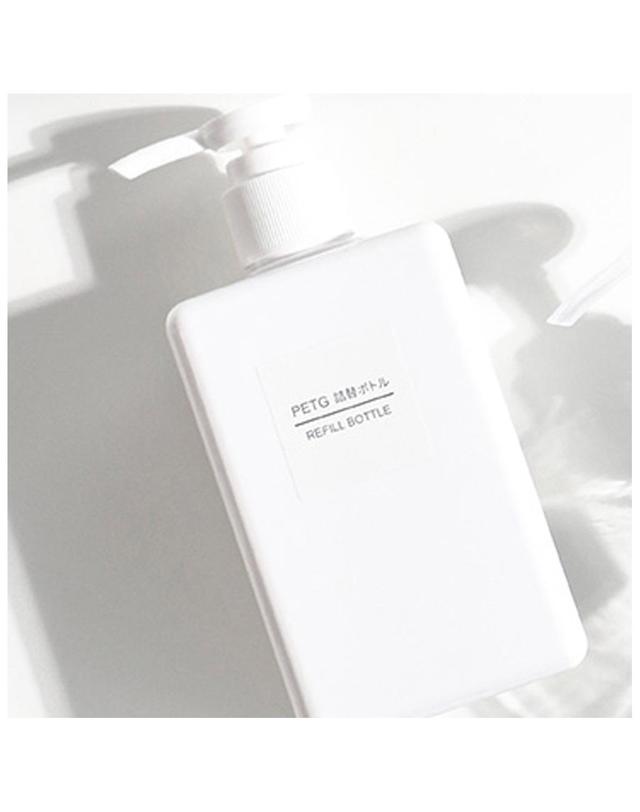 시나몬샵 욕실 샴푸 디스펜서 ( 공병 리필용기 ) 250 ML 착용컷