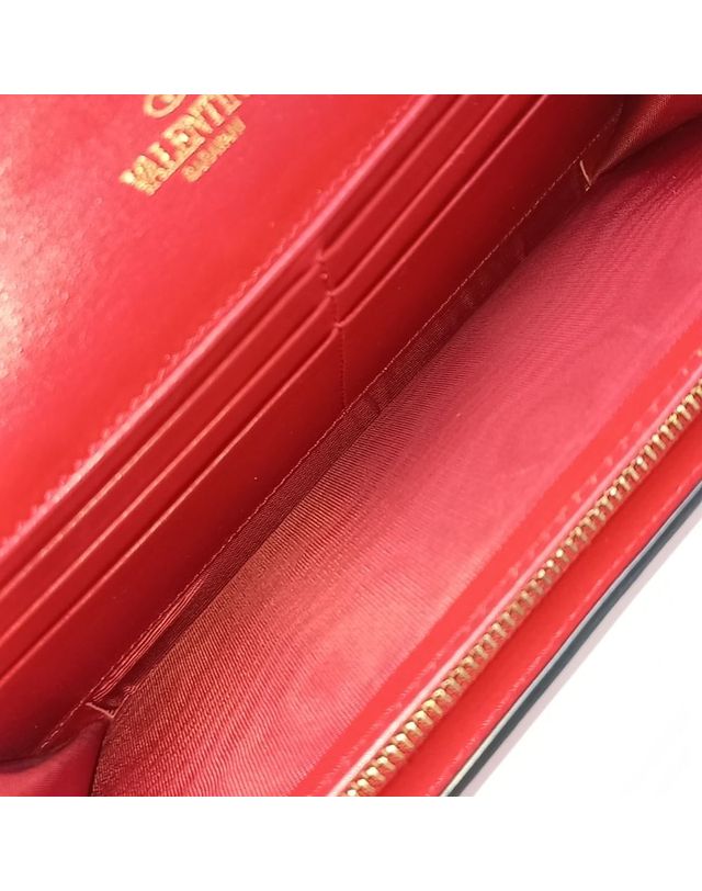 발렌티노 [중고명품] [구구스]중고명품 발렌티노 락스터드 장지갑 (NO 10579920) 멀티컬러 착용컷