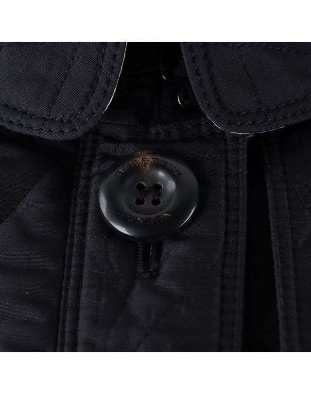 버버리 [중고명품] [구구스]중고명품 버버리 누빔 코트 55 (NO 10428252) 멀티컬러 착용컷